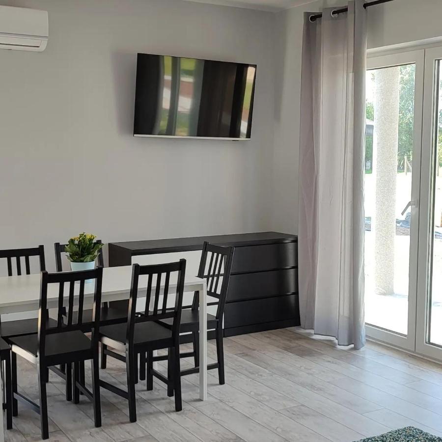 Apartamenty Wilga Z Calorocznym Jacuzzi I Letnim Basenem المظهر الخارجي الصورة