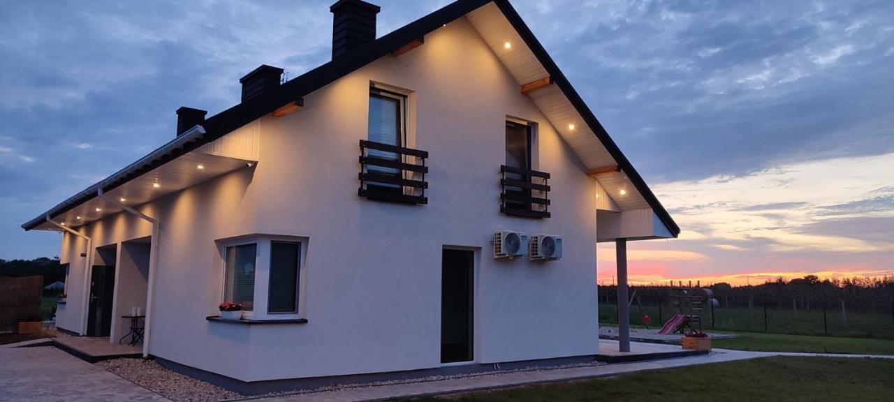 Apartamenty Wilga Z Calorocznym Jacuzzi I Letnim Basenem المظهر الخارجي الصورة